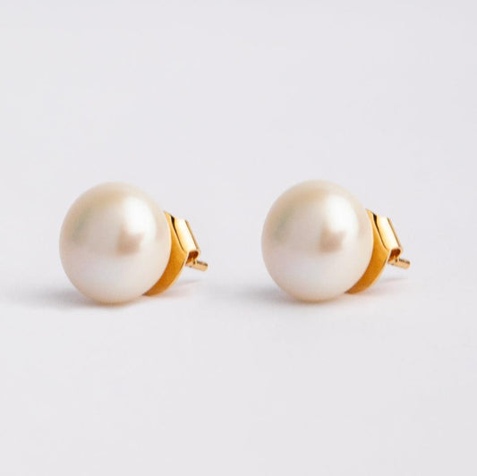 Natural Pearl Stud Earrings