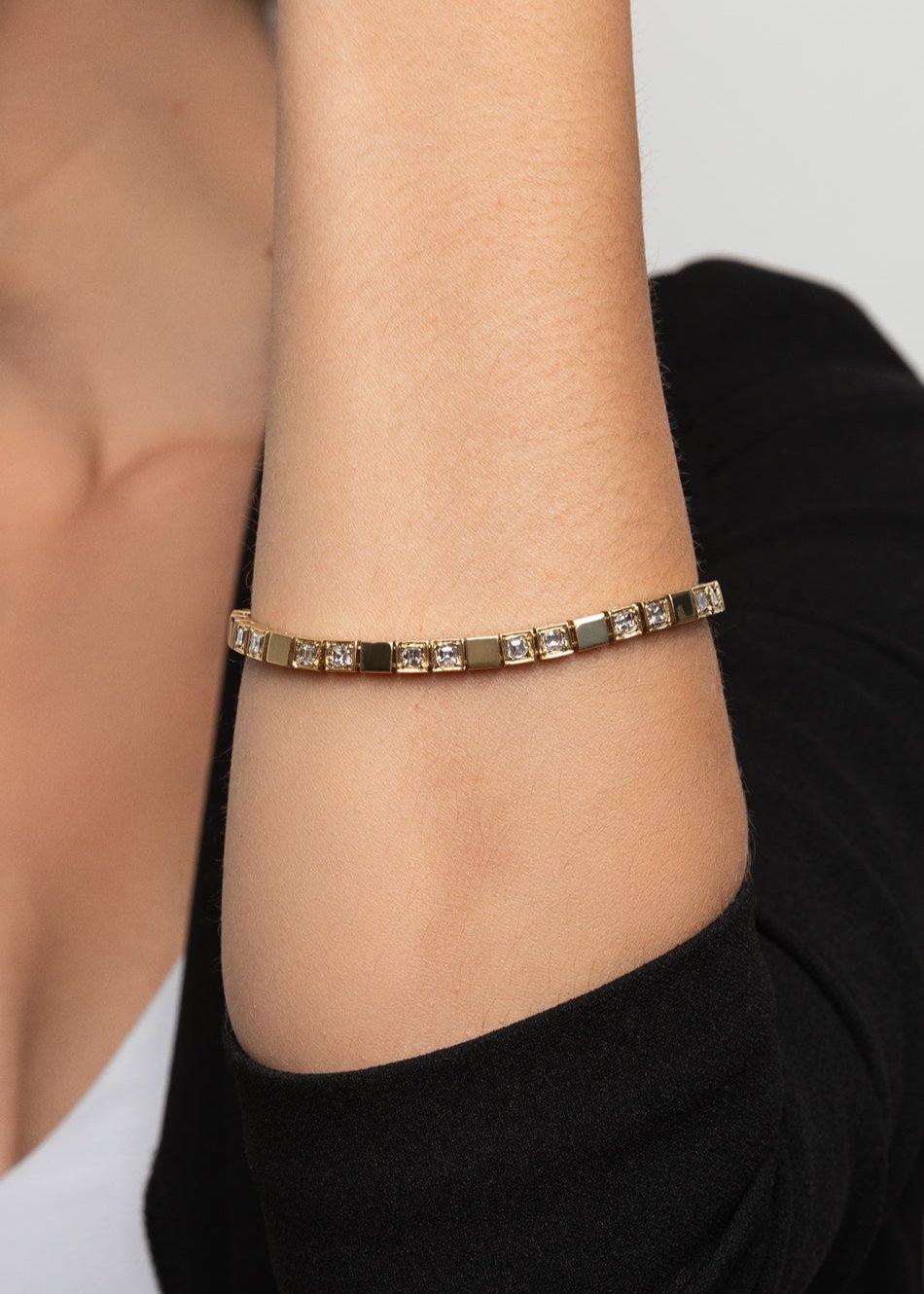 Diamond point Gold Bracelet